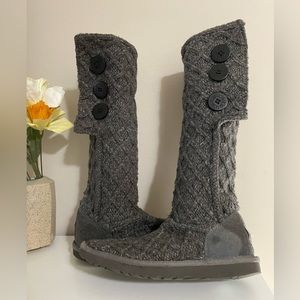 Ugg Tall US 6 Grey Cardi Sweater Boot 3 Button, Fold Down